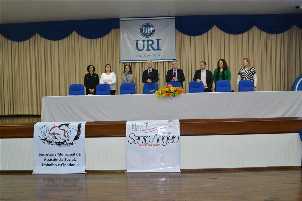 Encontro destaca experiência de sucesso do Família Acolhedora no município